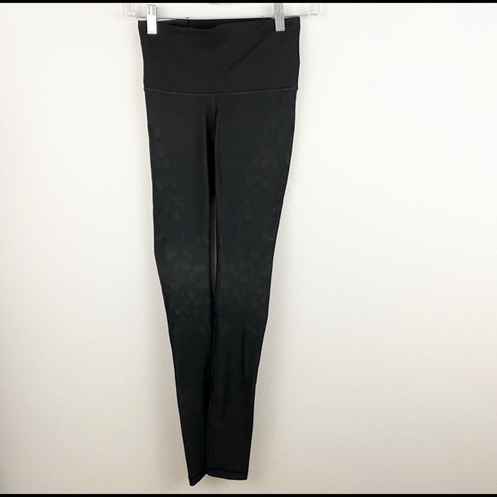 Lululemon mapped out camo leggings
